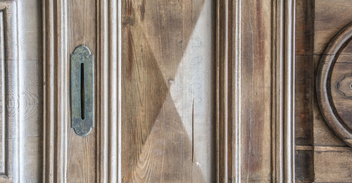 front door lock key — Cherry Hill Locksmiths